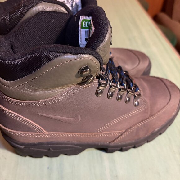 Vintage 90s 1997 Womens Nike ACG Gray Hiking Boots Size 7 - Picture 3 of 11